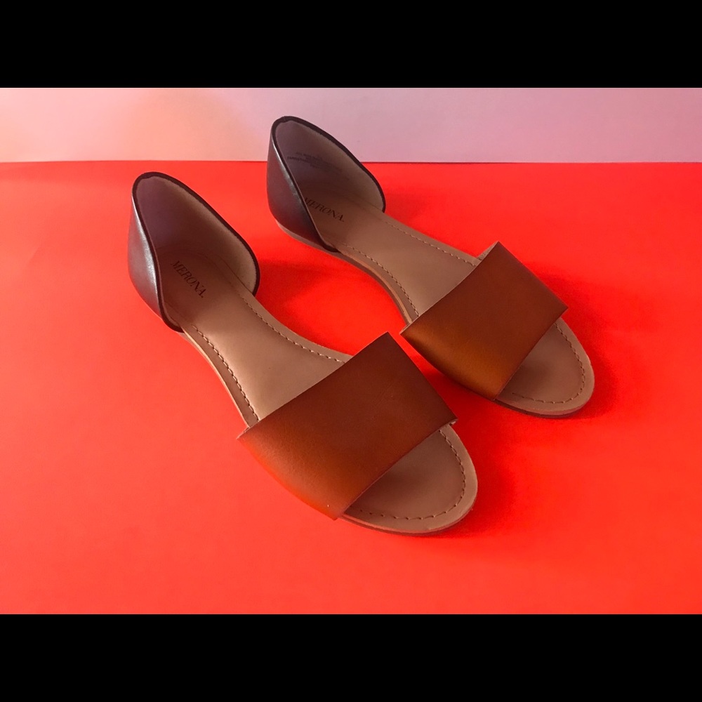 Merona Faux Leather opened toe sandals